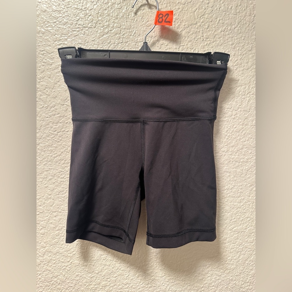 Lululemon wunder train shorts size 2. A82